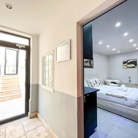 Urban Flat 11 - Wagam Pereire Apartment