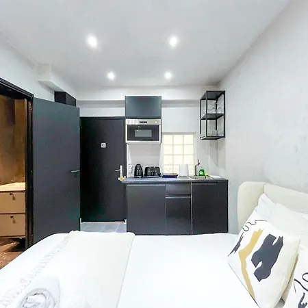 Urban Flat 11 - Wagram Pereire Apartment *